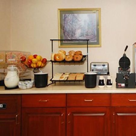 Quality Inn & Suites Titusville Kültér fotó